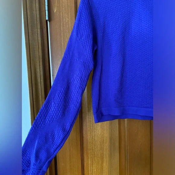 Athleta Women's Crop Hoodie Top Size Large Purple Stretch Textured Knit Athletic - Picture 2 of 7